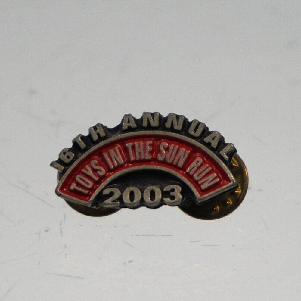 16th Annual 2003 Christmas Toys in the Sun Run Pin